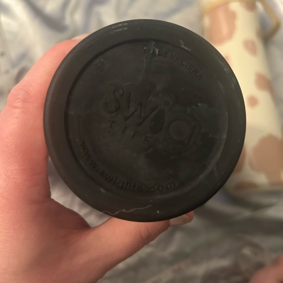 Cute bundle of Swig Cow Print Tumbler and Contigo water bottle - Picture 5 of 6